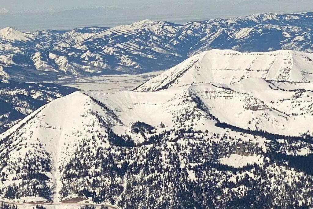 Bear Lair At Teton Valley Idaho Victor Luaran gambar
