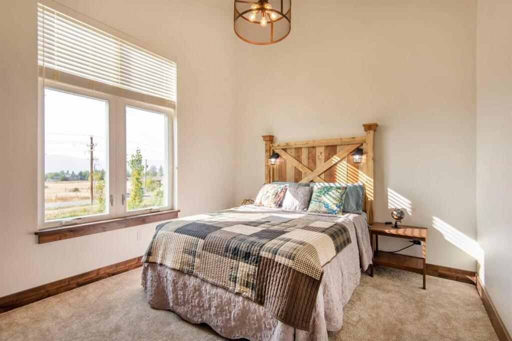 Bear Lair At Teton Valley Idaho Victor Luaran gambar